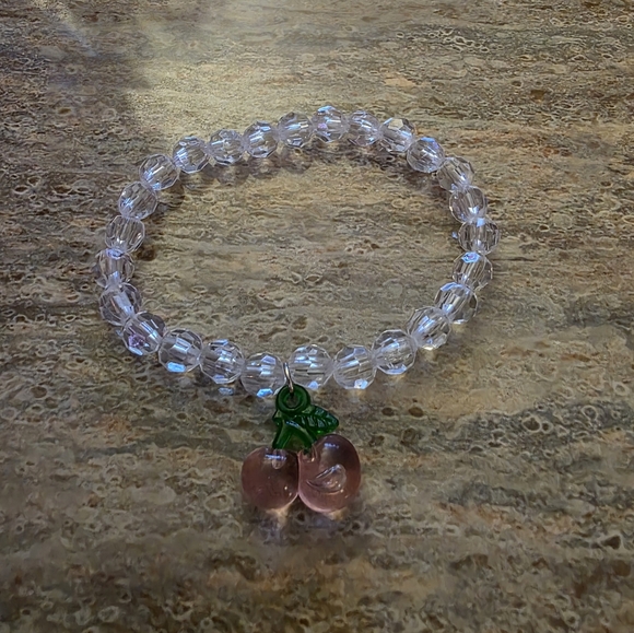 Cherry Beaded Bracelet - Picture 1 of 3